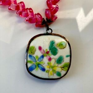 Floral Pendant Necklace with Pink Beads